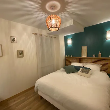 Exceptionnel ! Superbe Refait A Neuf En Rez-de-chaussee Avec Parking Prive Apartamento