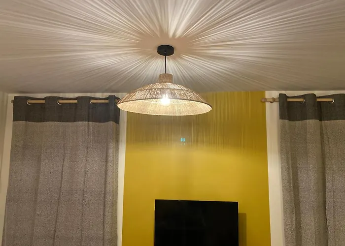 아파트 Exceptionnel ! Superbe Refait A Neuf En Rez-de-chaussee Avec Parking Prive 카스트르